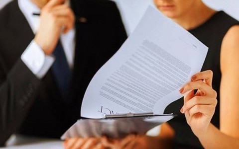 Từ nay, muốn ký giấy xác nhận độc thân phải ghi rõ người dự định cưới